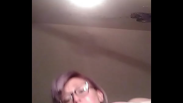 Play MP4 - Bouncy titties and more time with Skye&period;&period;