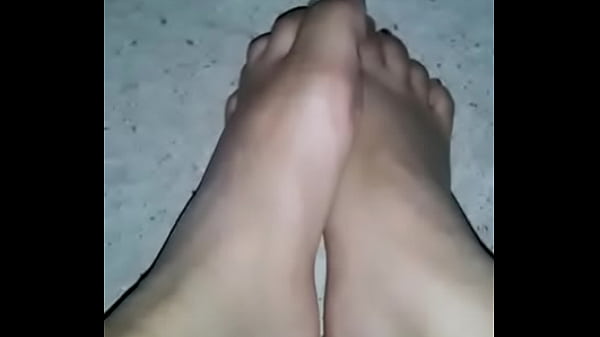 Nonton Zing On My Feet For Javier, If You Want One Say It In The Comments thumbnail