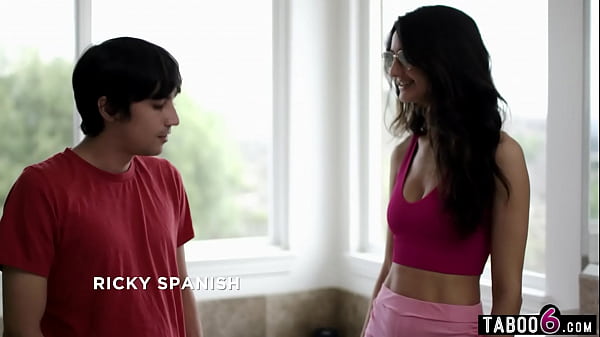 Play MP4 - Bad vision latina teen stepsister Eliza Ibarra pranked into sex by stepbro