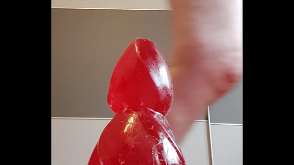 Ein Plug ist 10cm unb der rote 12,5cm Durchmesser 