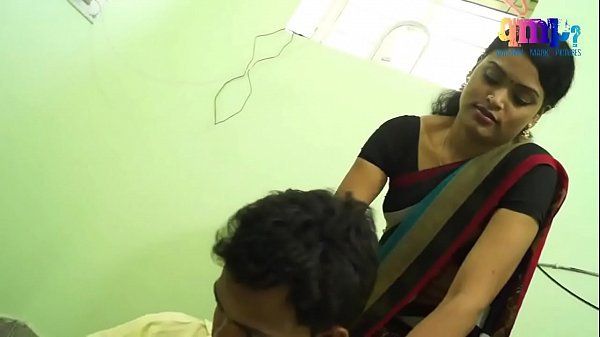 Play MP4 - INDIAN HOUSEWIFE ROMANCE WITH SOFTWARE ENGINEER