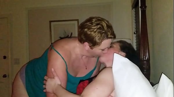 Play MP4 - Chubby ladies kissing&comma; intense make out&period; Lucky husband watches&period; Bbw