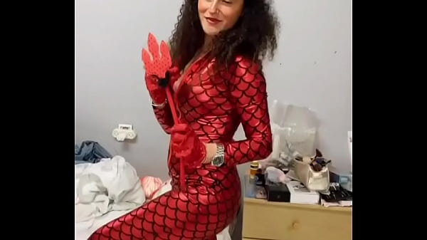 my girl show me her costume