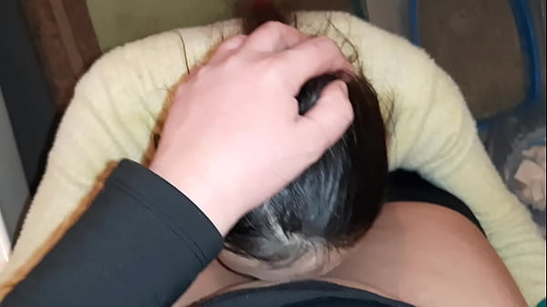 Play MP4 - After I took a piss&comma; a stranger licked my pussy