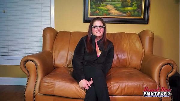 Curvy Brunette Hottie Brooke Loves Sucking A Hard Dick And Eating Cum! thumbnail