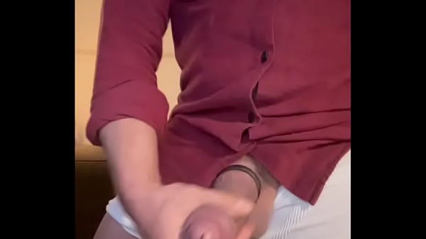 Exibindo o pauz&atilde;o no chat com uma morena cavala 