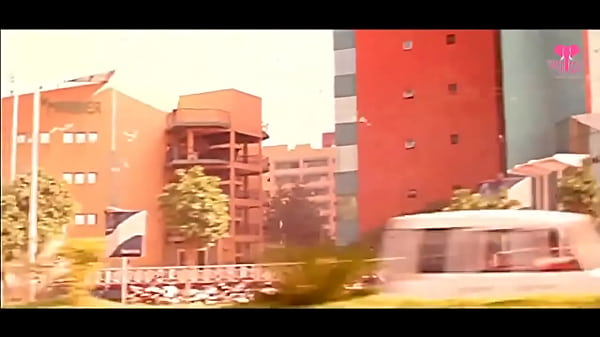 Nonton Hot Mallu thumbnail