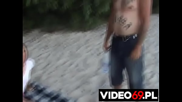 Play MP4 - Polskie porno - Pani wybaczy&cacute; raczy tu dzia&lstrok;a banda podrywaczy