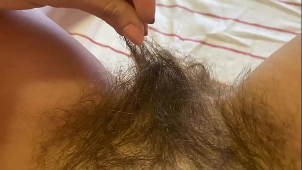 Play MP4 - TRIMMING MY SUPER LONG PUSSY HAIR CLOSEUP