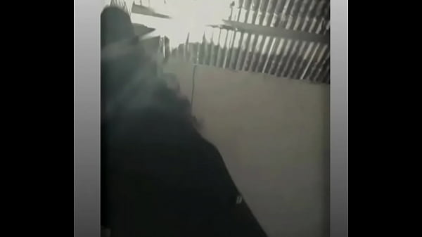 Dan&ccedil;ando e mostra quase tudo... eitaaa 