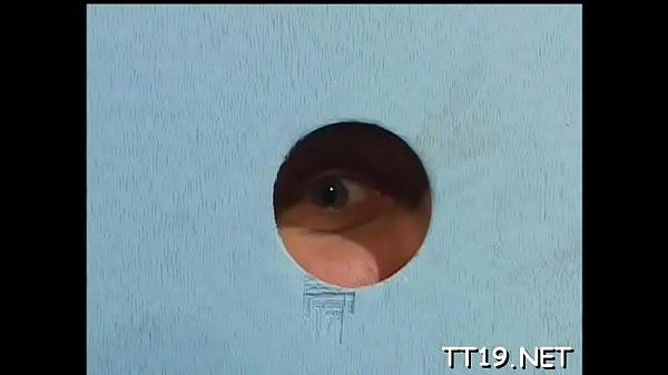 Babe shows_off round ga