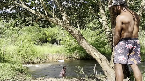 ALBINA FAZ SEXO_NO MATOUNO PELOCOM ESTRANHO QUE BATIA_PUNHETA_PRA ELA