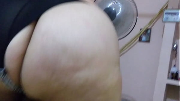 Pendeja que le gusta ver porno 