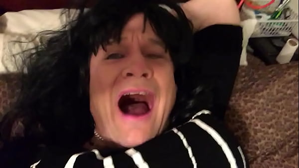 43E5F44F-A26A-4FEF-9294-9C6B08713BD1.MOV 