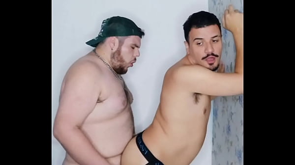 Comendo o Rabudo Em P&eacute_ Depois da Balada - Parte 2 (COMPLETO NO SHEER E RED)