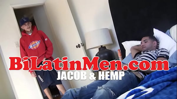 Play MP4 - Big dick Cuban fucking twink bottom