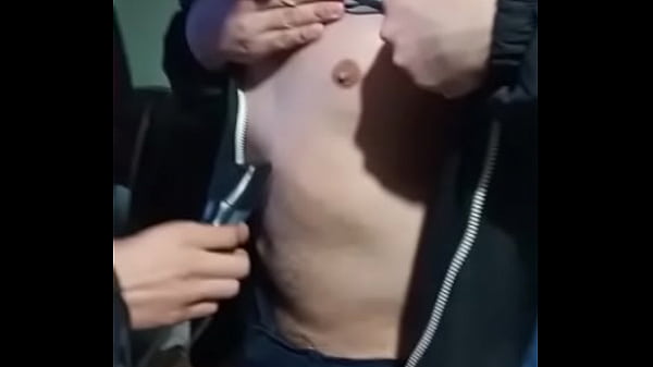 &iquest;Deber&iacute;amos hacer esto ,hermano? 