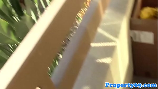 Beautiful_realtor_amateur_cocksucking