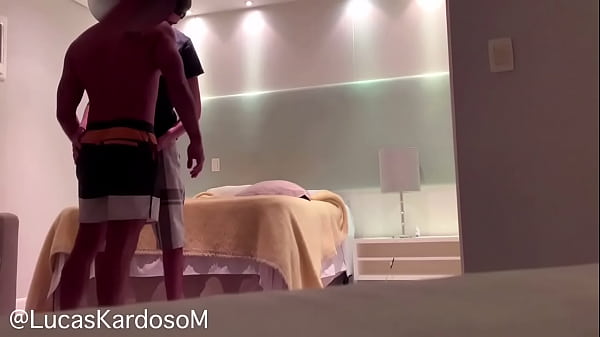 Tomando Socada No Rabo Do Novinho thumbnail