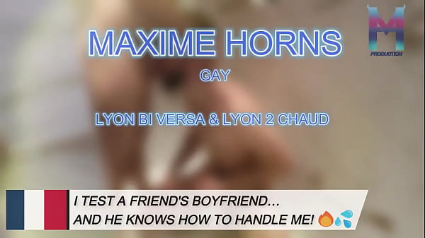 Un fan me laisse son copain... LyonBiVersa en a bien profit&eacute; ! Suce, baise, explosion finale... cette sc&egrave; ... 