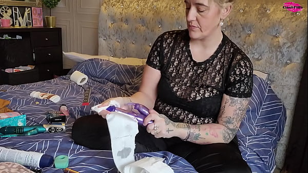 Checking out_My sex toys