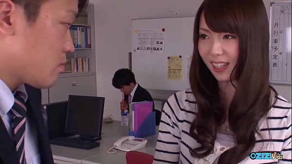 Play MP4 - She could be named as the queen of throat because he throat got fucked hard