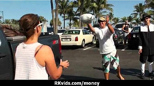 Nonton Sexy Wild Chick Gets Paid To Fuck 27 thumbnail