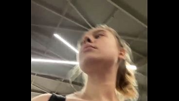 Extreme Sucking in the public gym