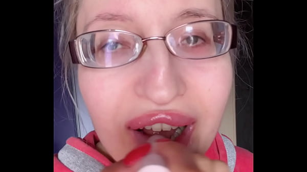 Play MP4 - ASMR Eating BANANA PINK LIPSTICK - LIP FETISH   FOOD FETISH LIPSTICK EyeGlasses