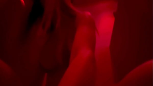 Nonton European Stepmom Showing Her Boobs In A Micro Bikinj thumbnail