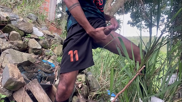 Play MP4 - estaba tan caliente que me chupe a mi mismo mi pene y me corri en mi boca