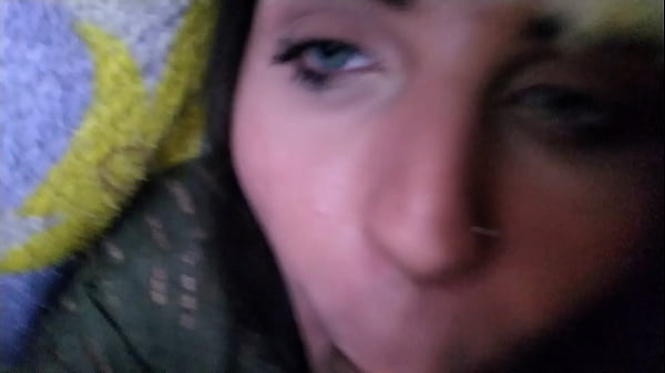 Play MP4 - GANHANDO UMA MAMADA SENSACIONAL DA E-GIRL NOVINHA ALICE HAEL NA FRENTE DA AMIGA DELA