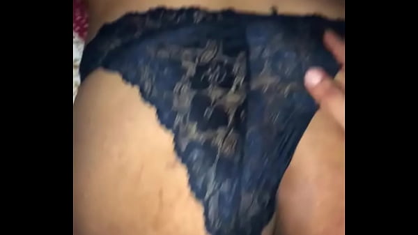 esposa cogida por su amigo