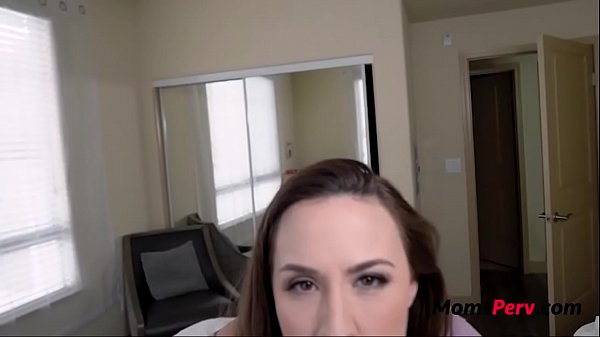 Play MP4 - Making sure stepMOM's sex life is LIT