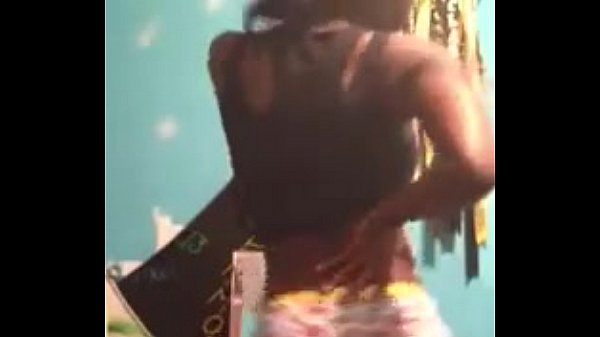 Play MP4 - Dancing Because I'm Bored &excl;