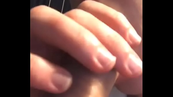 Play MP4 - How to give a blowjob&colon; 101