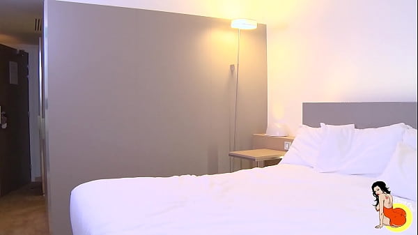 Play MP4 - Beautiful Mandy Slim takes a visit and fucking a good one