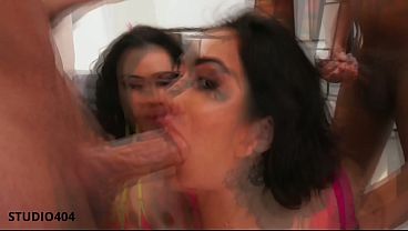 Pee and roses alexa lewis & stacy bloom bbc anal fisting atogm dap buttrose pee drink squirt creampie swallow 