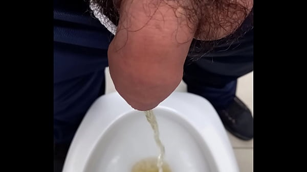 Quer tomar? Mais uma mijada