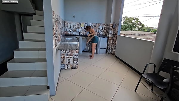 Nonton Peguei Meu Vizinho No Flagra Roubado Minhas Calcinhas Ver Aquilo Me Deu Tanto Tesao Que Deixei Ele Arronbar Meu Cuzinho thumbnail