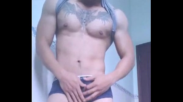 Cu Việt bự săm h&igrave_nh