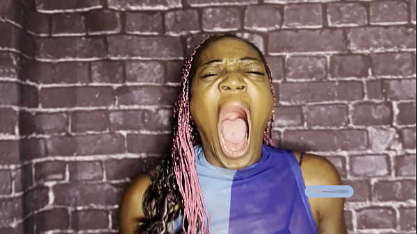 Play MP4 - Big enormous Yawns