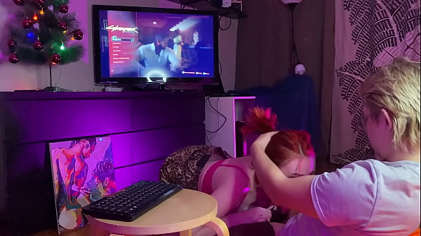 I watch a movie while getting sucked off 