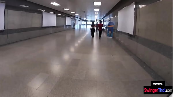 Asian amateur girlfriend madly in love with her big dick_European boyfriend