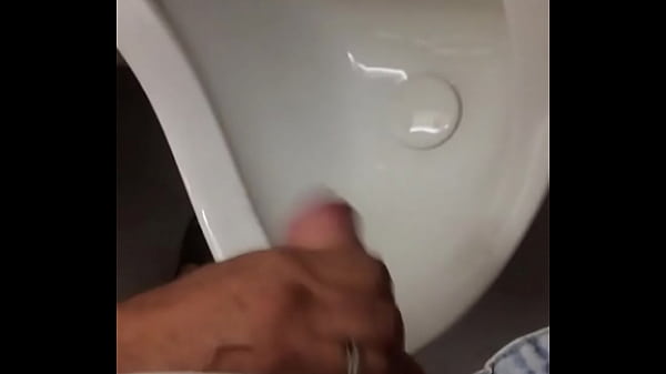 Continua&ccedil_&atilde_o da punheta com gozada r&aacute_pida