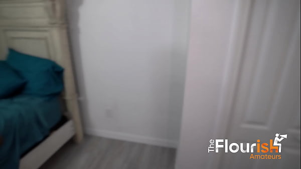 Play MP4 - Amateur Gonzo Milf Kenzi Foxx and Brick Cummings