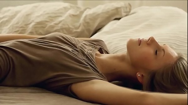 Sexy naughty teen anjelica braless in her brown lingerie and takes fingering her delicious pussy