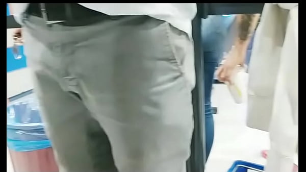 Em alguma fila por a&iacute_