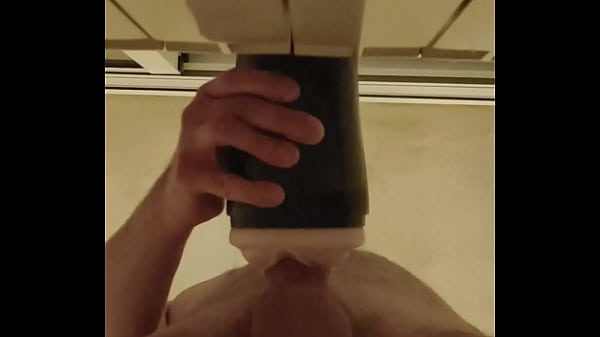 Follando mi fleshlight hasta que me hace temblar del orgasmo 