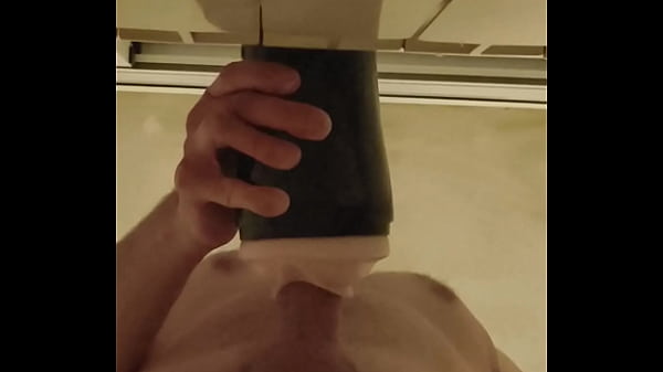 Follando mi fleshlight hasta que me hace temblar del orgasmo